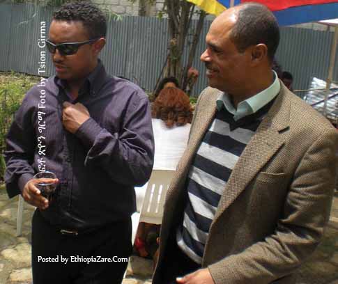 Teddy with lawyer Million Assefa አርብ ዕለት ከጠበቃው ሚሊዮን አሰፋ ጋር