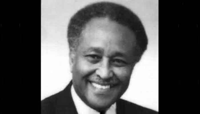 እውቁ የቀዶ ሕክምና ባለሙያ ፕ/ር አስራት ወልደየስ Prof. Asrat Woldeyes